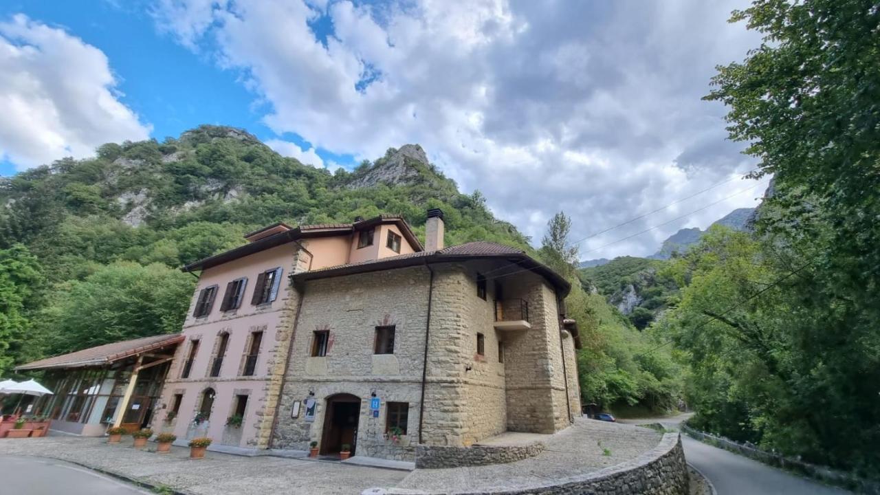 La Casona De Mestas Ponga Exterior photo