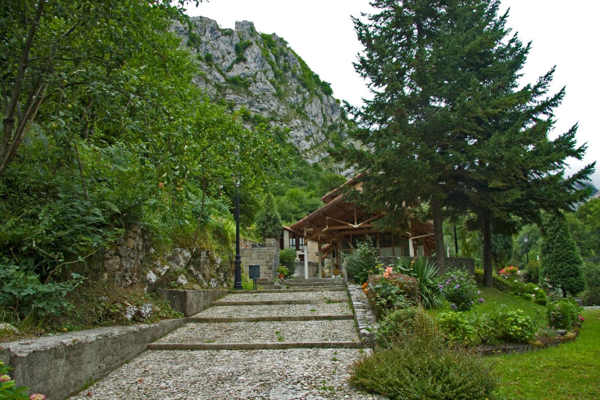 La Casona De Mestas Ponga Exterior photo